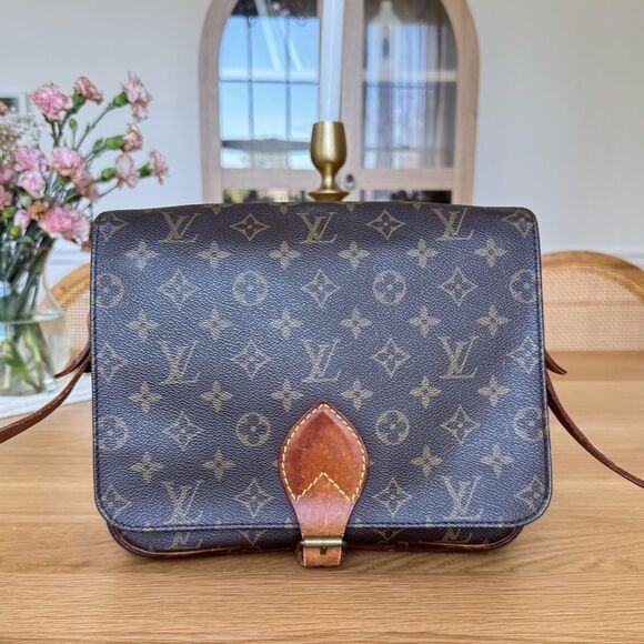 ✅AUTH✅LOUIS VUITTON CARTOUCHIERE GM - Picture 3 of 16